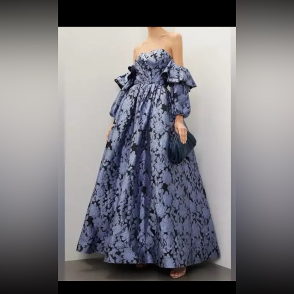 LAST CHANCE. DONATING IN 24 hours Zac Posen Organza Jacquard Gown blue black